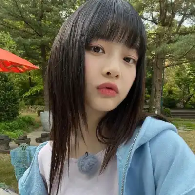 郝依霜